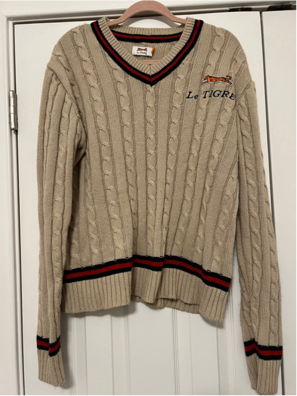 Women's Le Tigre Cable Knit V-Neck Sweater Beige Red Size L